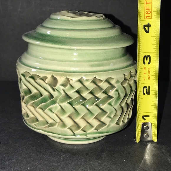 Art Pottery Container Art Deco Sage Light Green Textured Artist Signed - Picture 7 of 8